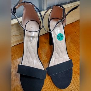 Sandals 👡